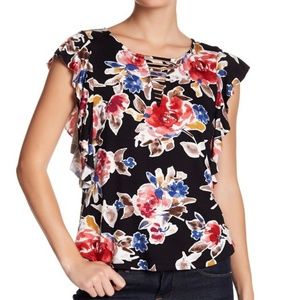 🏴CLOSING SALE🏴NWT Bobeau Flutter Sleeve Floral Blouse